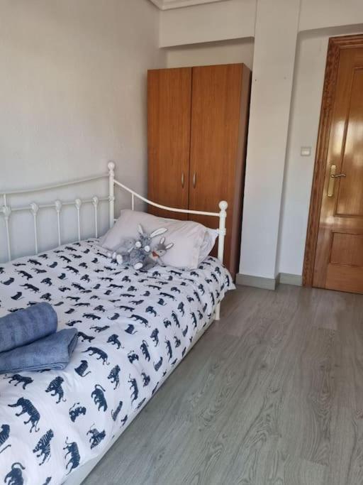 Lovely Three-Bedroom Apartment In Puerto De Sagunt Sagunto Exterior foto