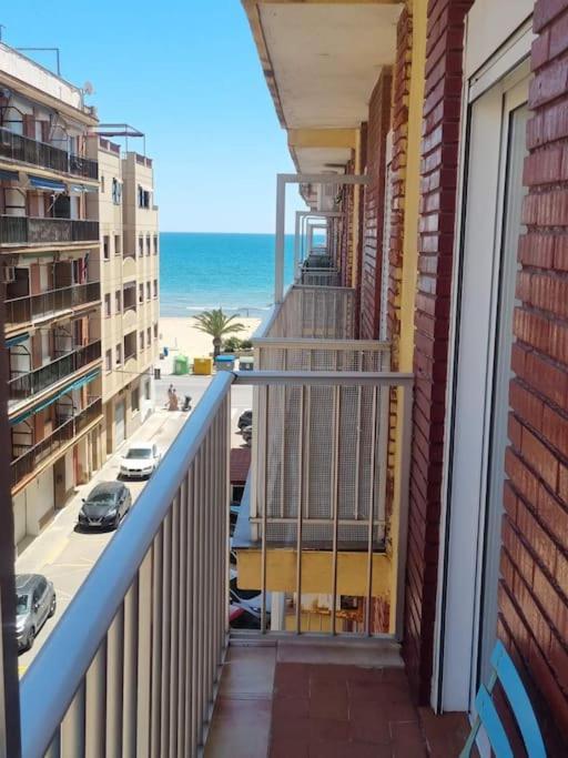 Lovely Three-Bedroom Apartment In Puerto De Sagunt Sagunto Exterior foto