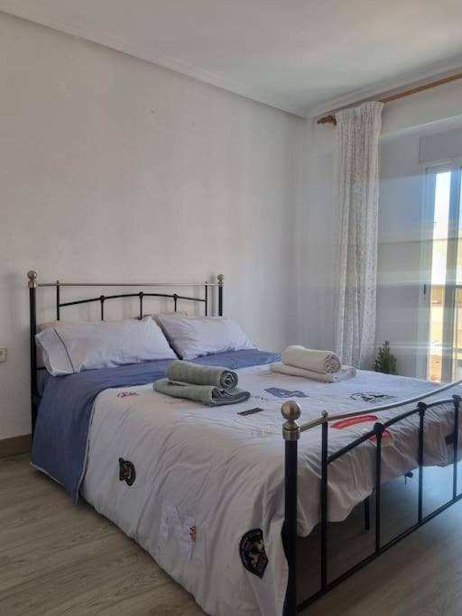 Lovely Three-Bedroom Apartment In Puerto De Sagunt Sagunto Exterior foto