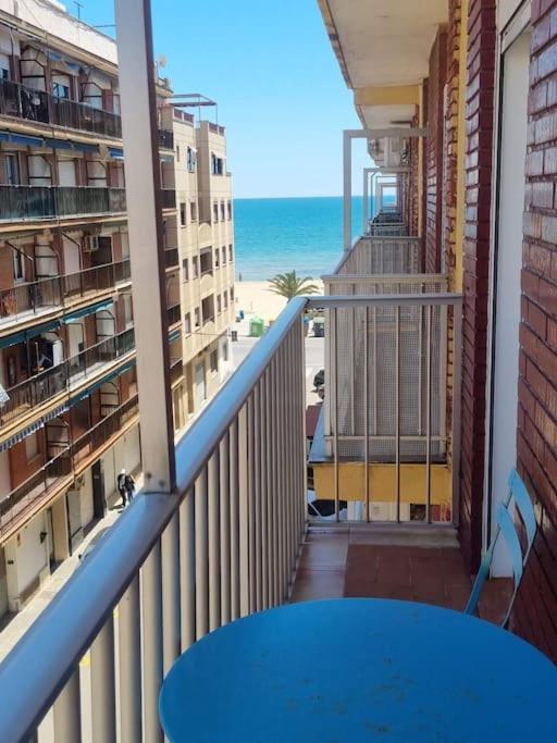Lovely Three-Bedroom Apartment In Puerto De Sagunt Sagunto Exterior foto